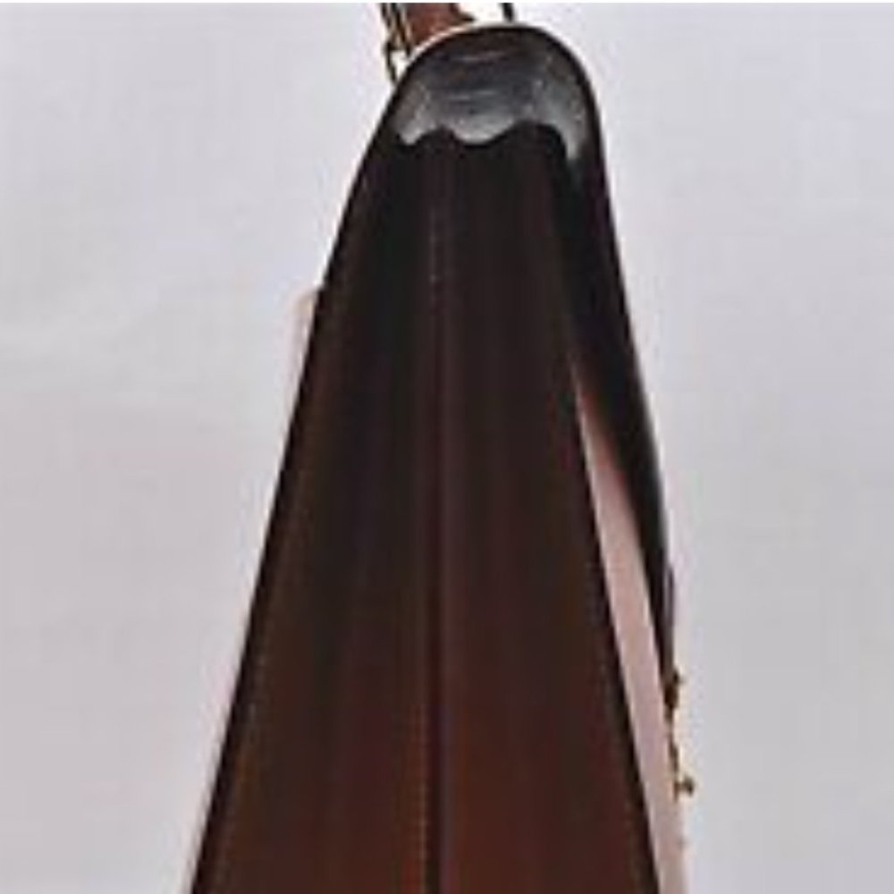 Authentic Louis Vuittion Epi Briefcase - Picture 6 of 16
